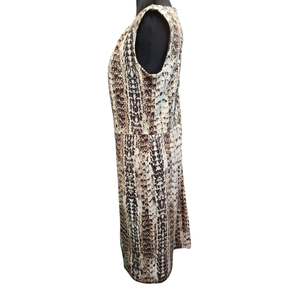 Dana Buchman Size 10Animal Print Brown and Cream Sleeveless Dress No Belt - Picture 4 of 11